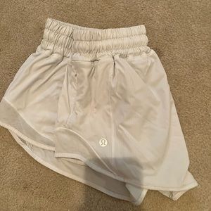 Lululemon hotty toddy short 2.5